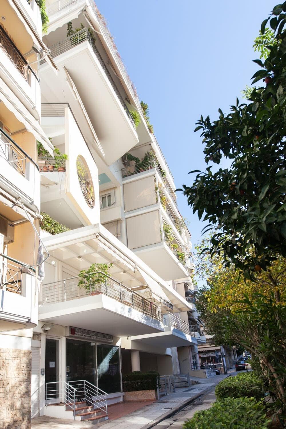 Scenic Balcony Apt In Vibrant Petralona เอเธนส์ ภายนอก รูปภาพ